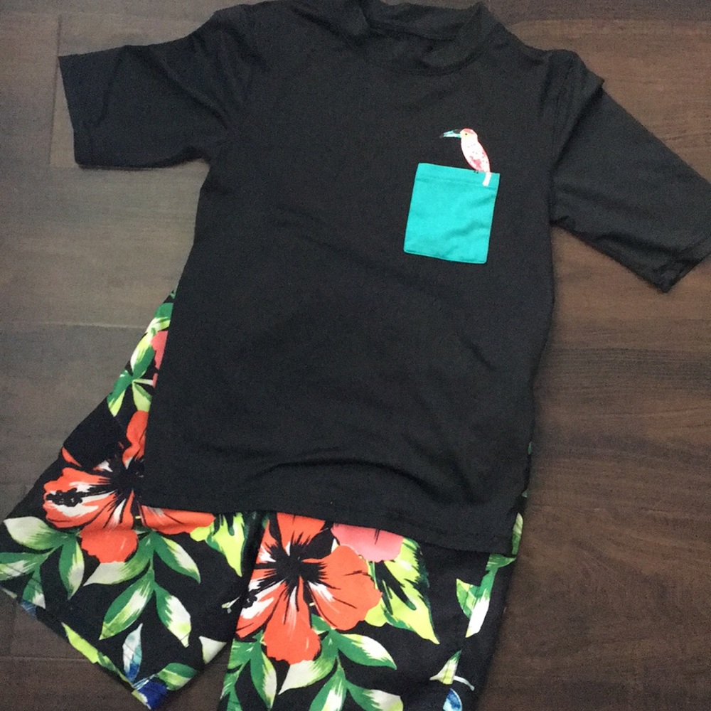 [Cat & Jack] swimming trunks and rash guard 🌺 🦜